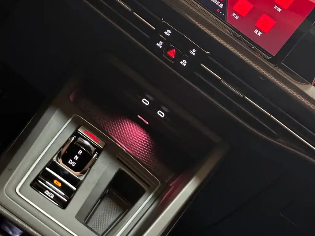 Volkswagen Golf GTI 2021 380TSI DSG GTI фото 20