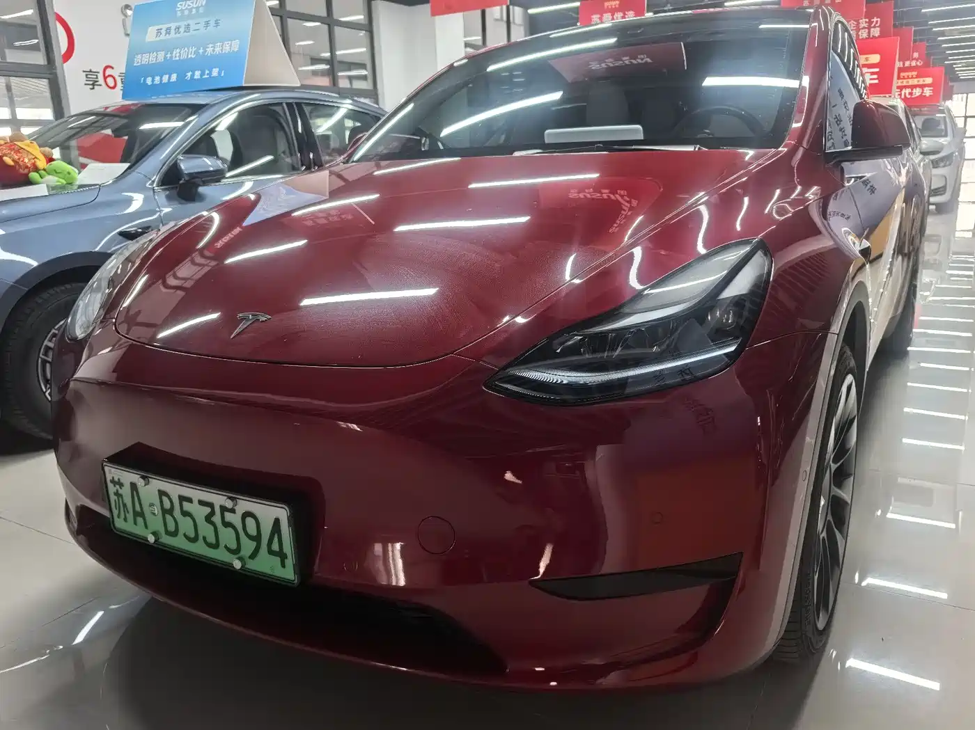 TESLA MODEL Y