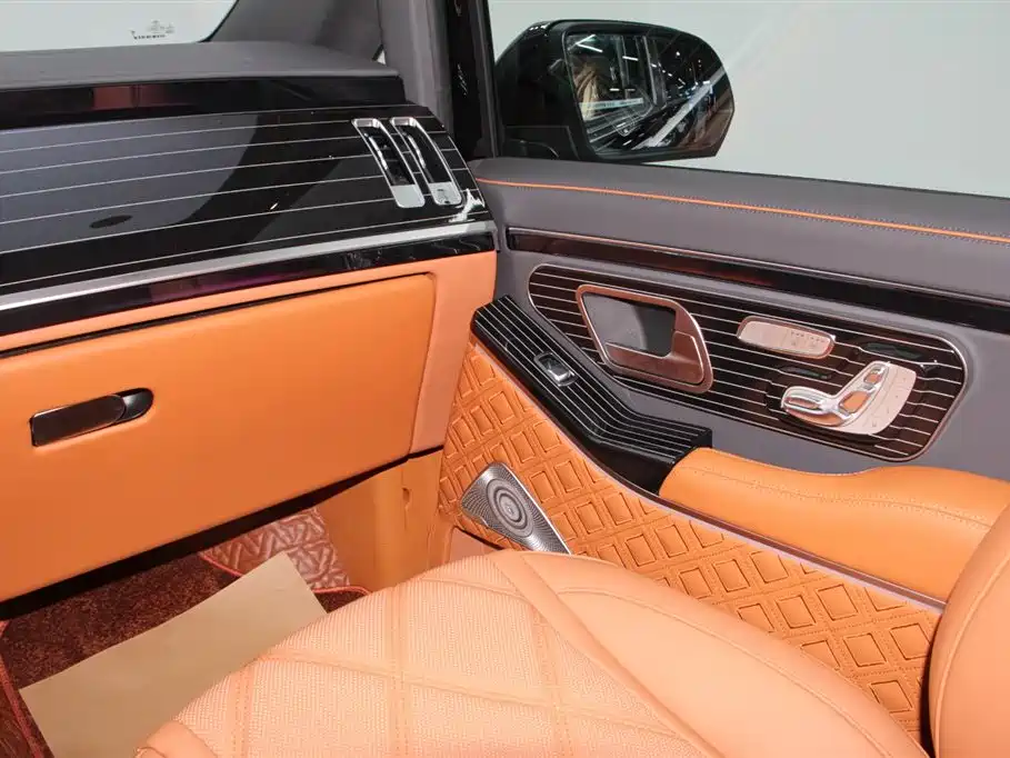 Mercedes-Benz Vito 2024 2.0T Business 7-Seater фото 34