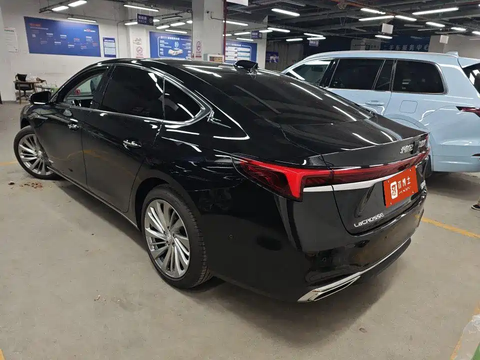 Buick LaCrosse 2025 2025 Platinum Avenir Edition