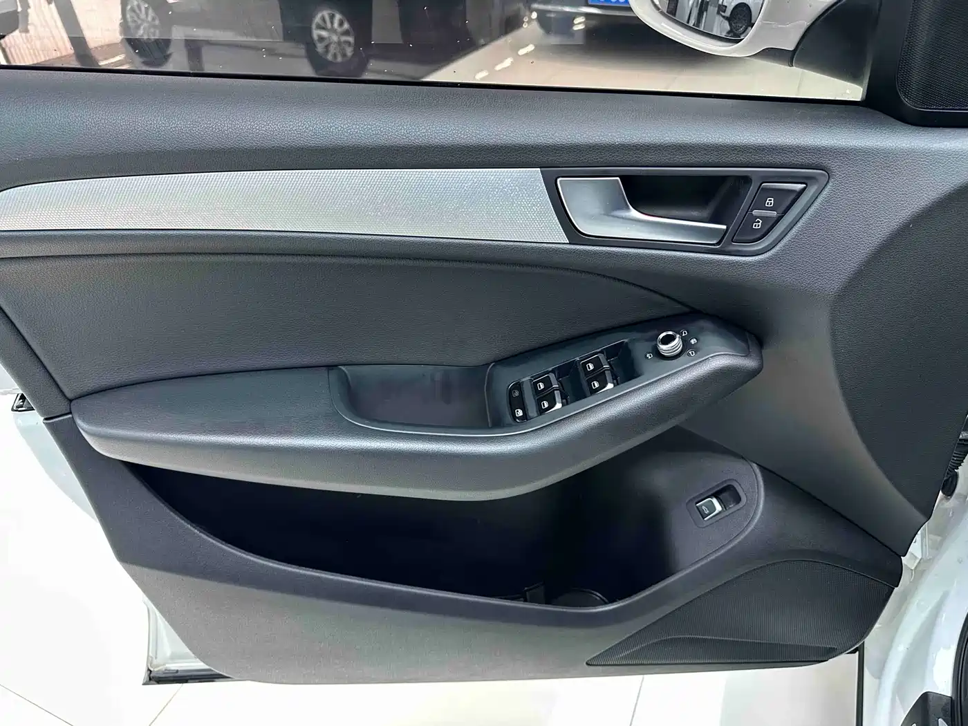 Audi Q5 2015 40 TFSI Technology фото 16