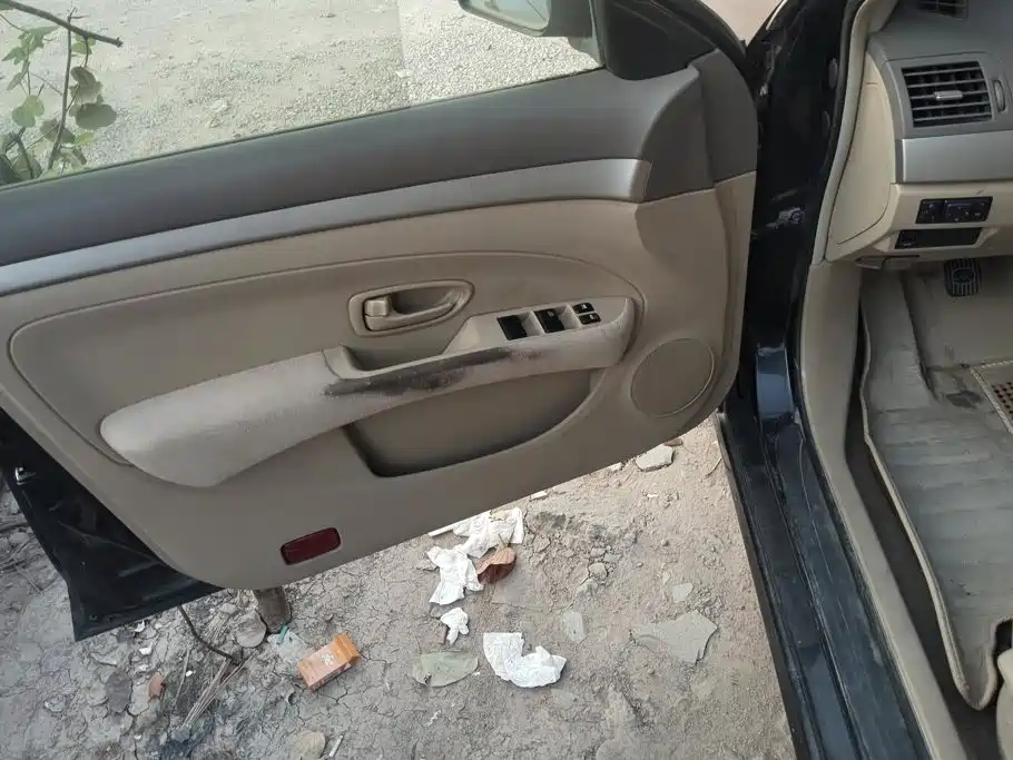 صورة 7 - Nissan Sylphy