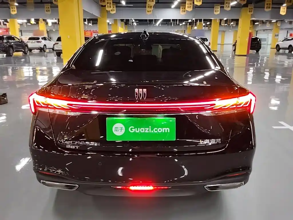 Photo 6 - Buick LaCrosse
