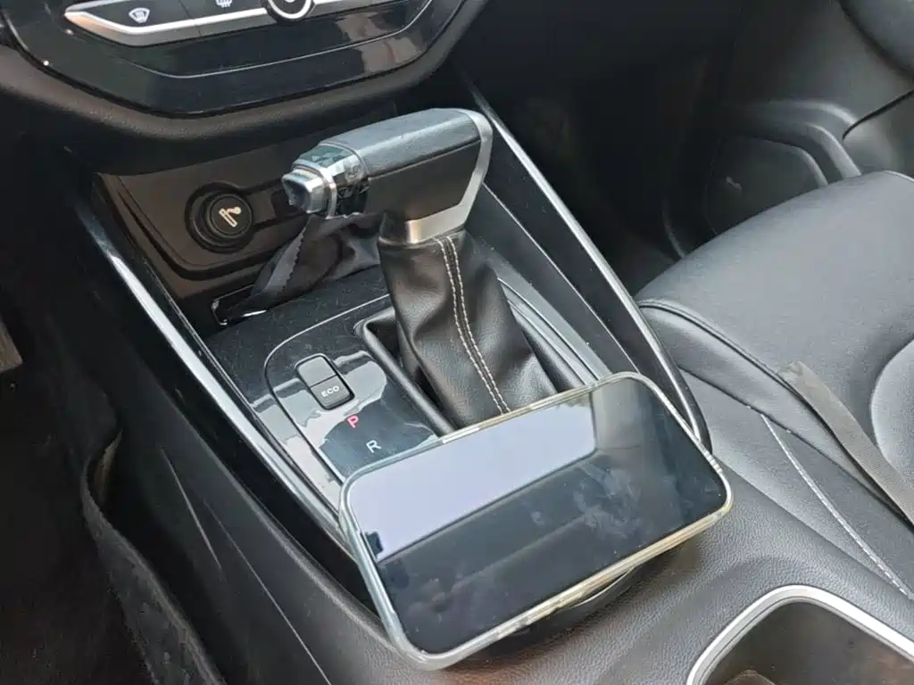 Baojun 530 2020 2020 1.5T CVT Premium Connect 5-seater