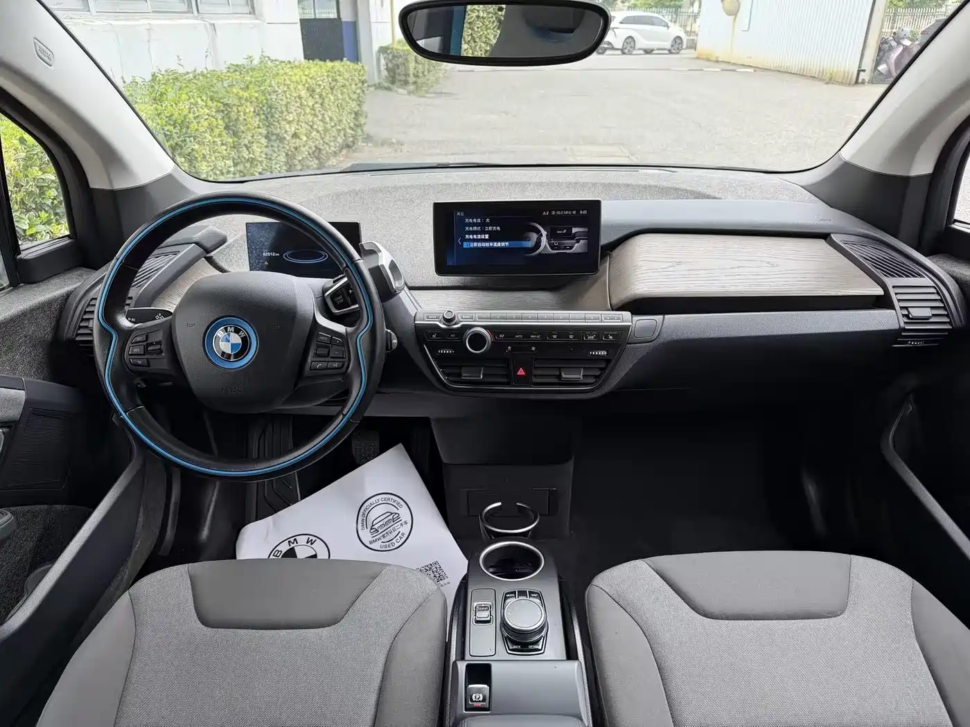 BMW i3 (Import) 2019 Quick Charge Version фото 14