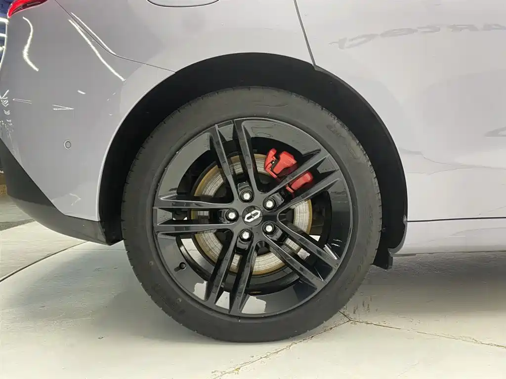 AITO Wenjie AITO M5 2024 Extended Range Max RS AWD Advanced Smart Driving Edition фото 11