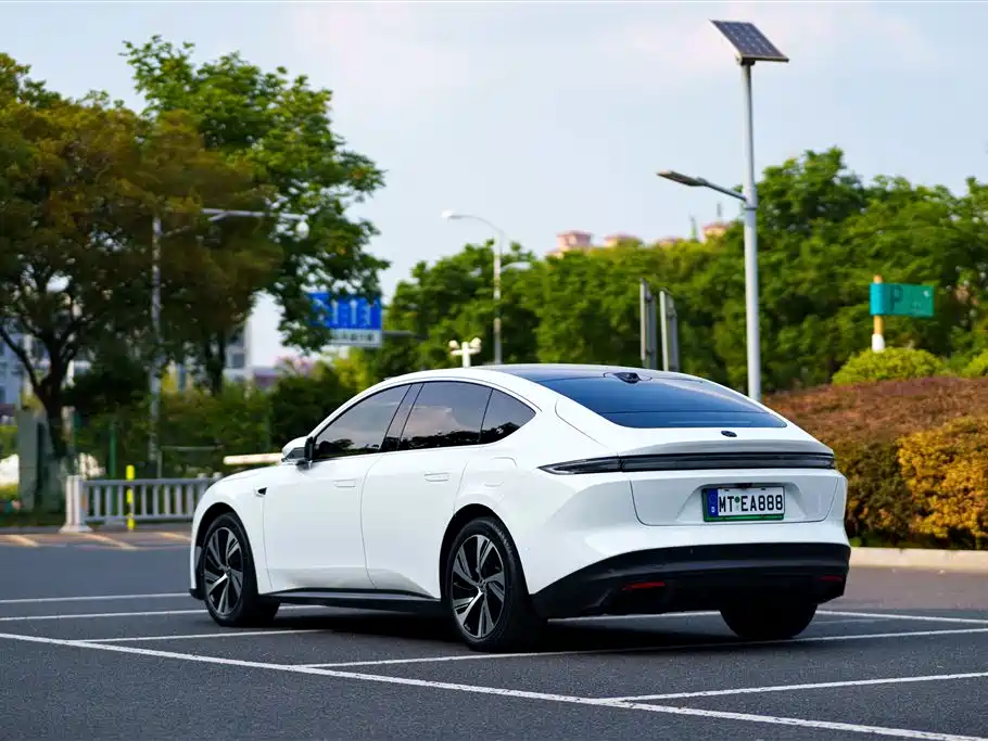 NIO ET5 2023 2022 75kWh