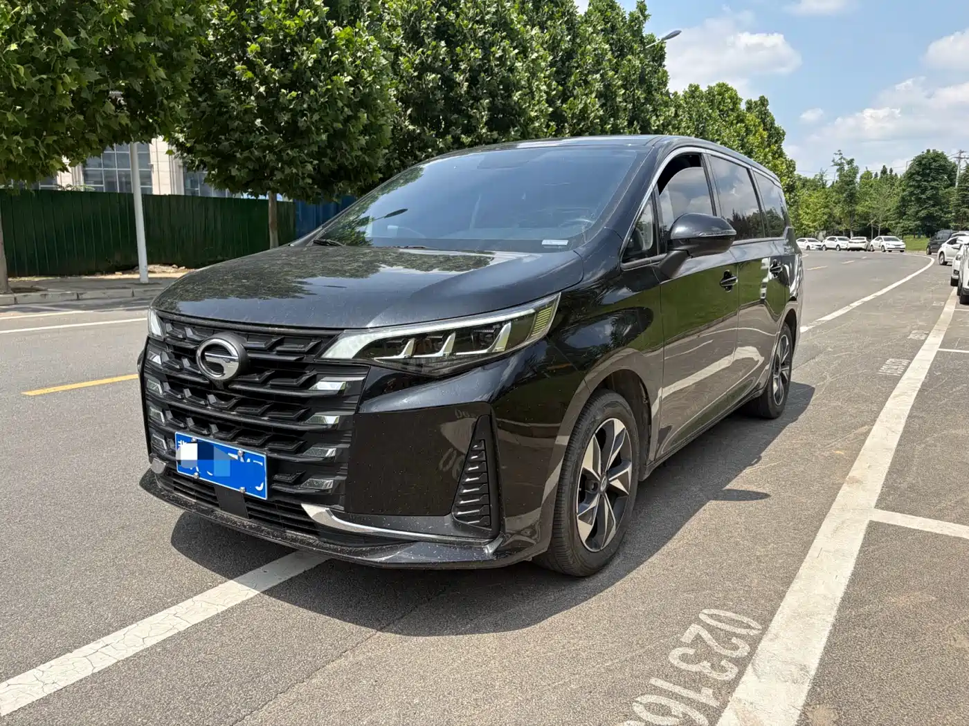 GAC Trumpchi Trumpchi M6 2023 PRO 270T DCT Luxury Edition