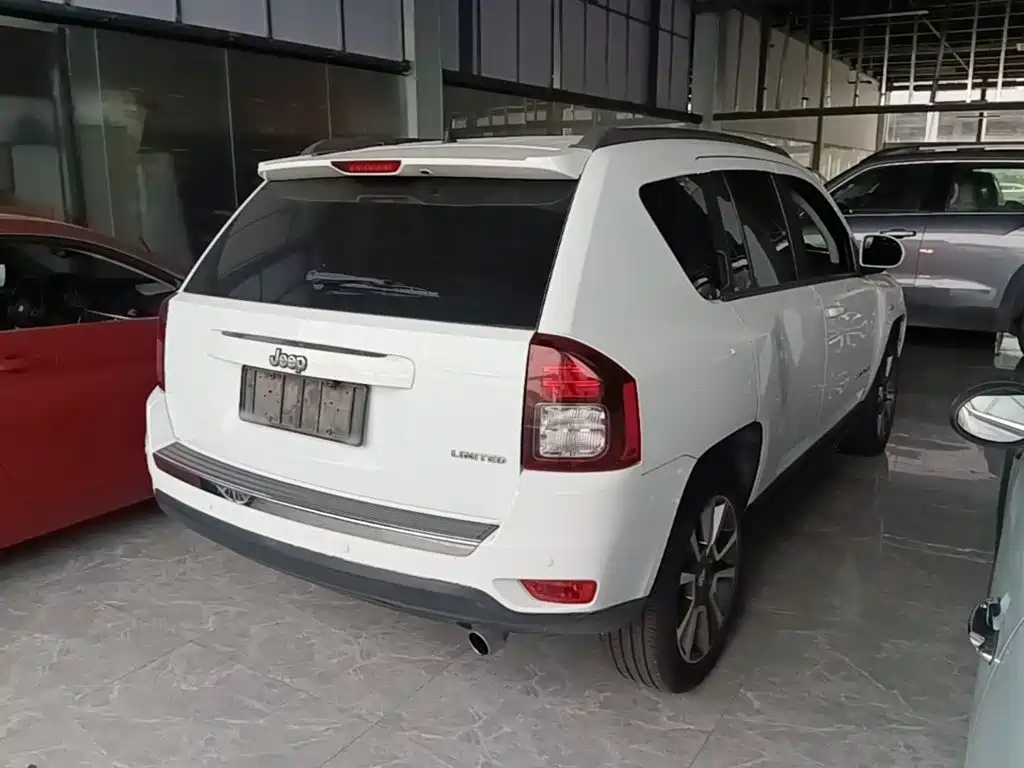 Jeep Compass (Import) 2016 2014 Facelift 2.0L 2WD Elite Edition