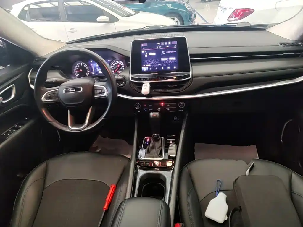 Jeep Compass 2022 2021 220T Automatic Leading Edition