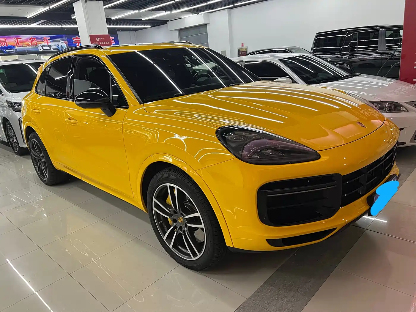 PORSCHE CAYENNE