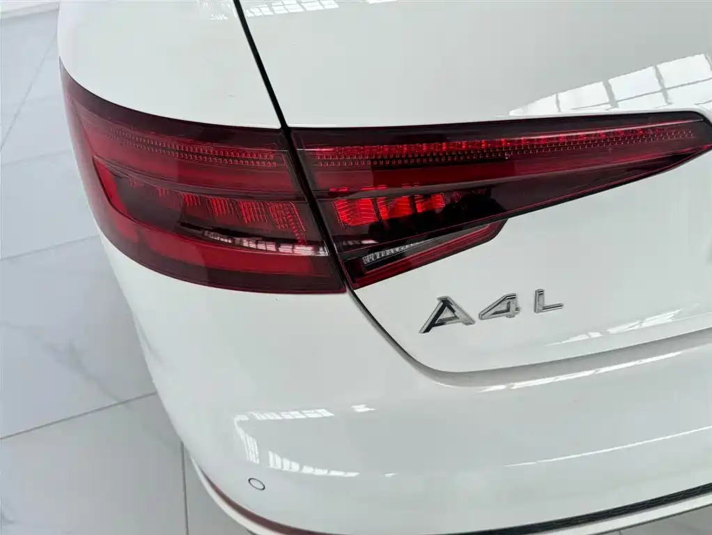 Audi A4L 2018 30th Anniversary 40 TFSI Sport фото 18