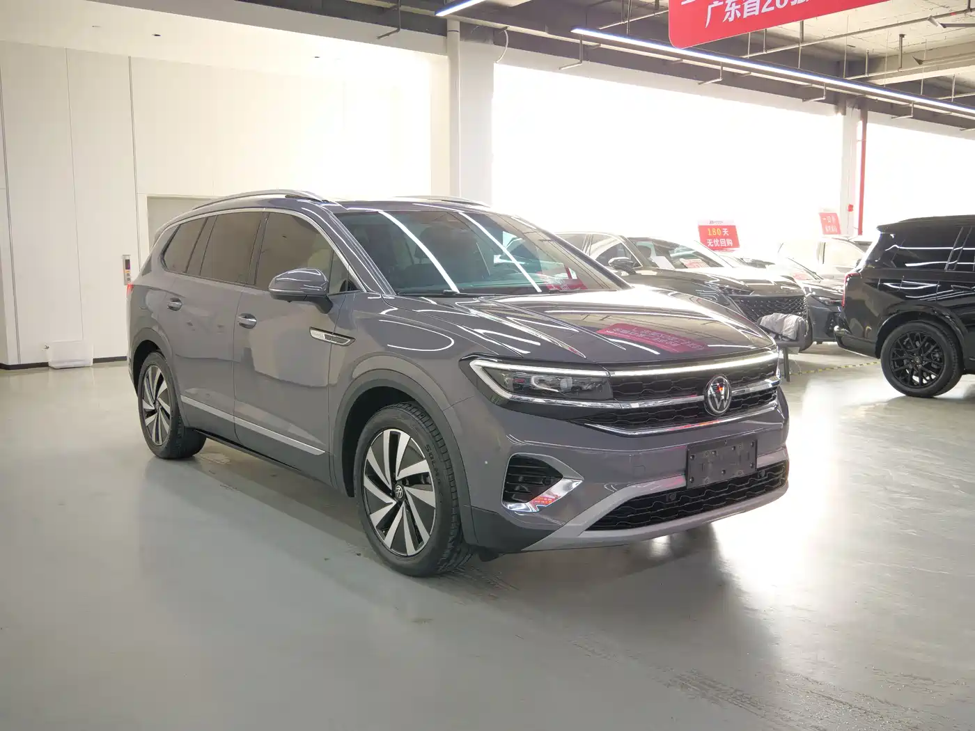 Volkswagen Talagon 2021 380TSI 4WD Luxury Premium Edition Pro фото 4