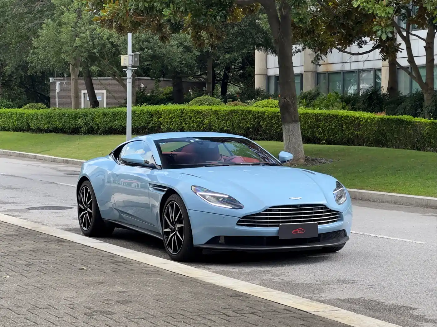 Aston Martin DB11 2022 2022 4.0T V8 Coupe