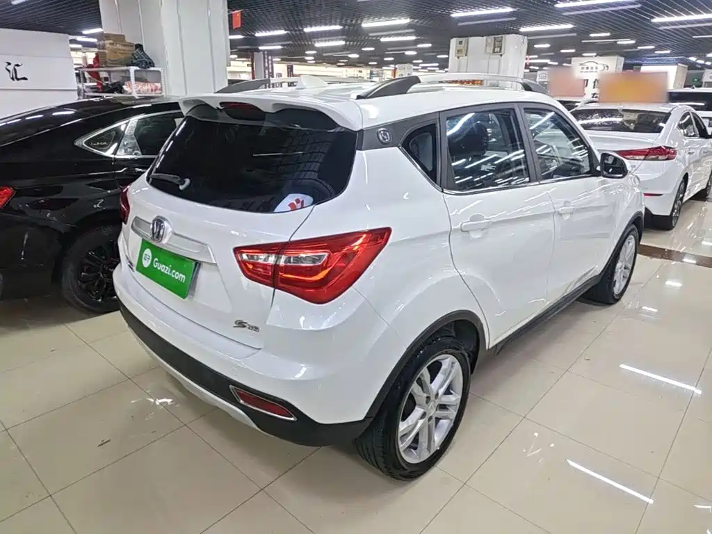 Changan CS35 2017 2017 1.6L Auto Luxury