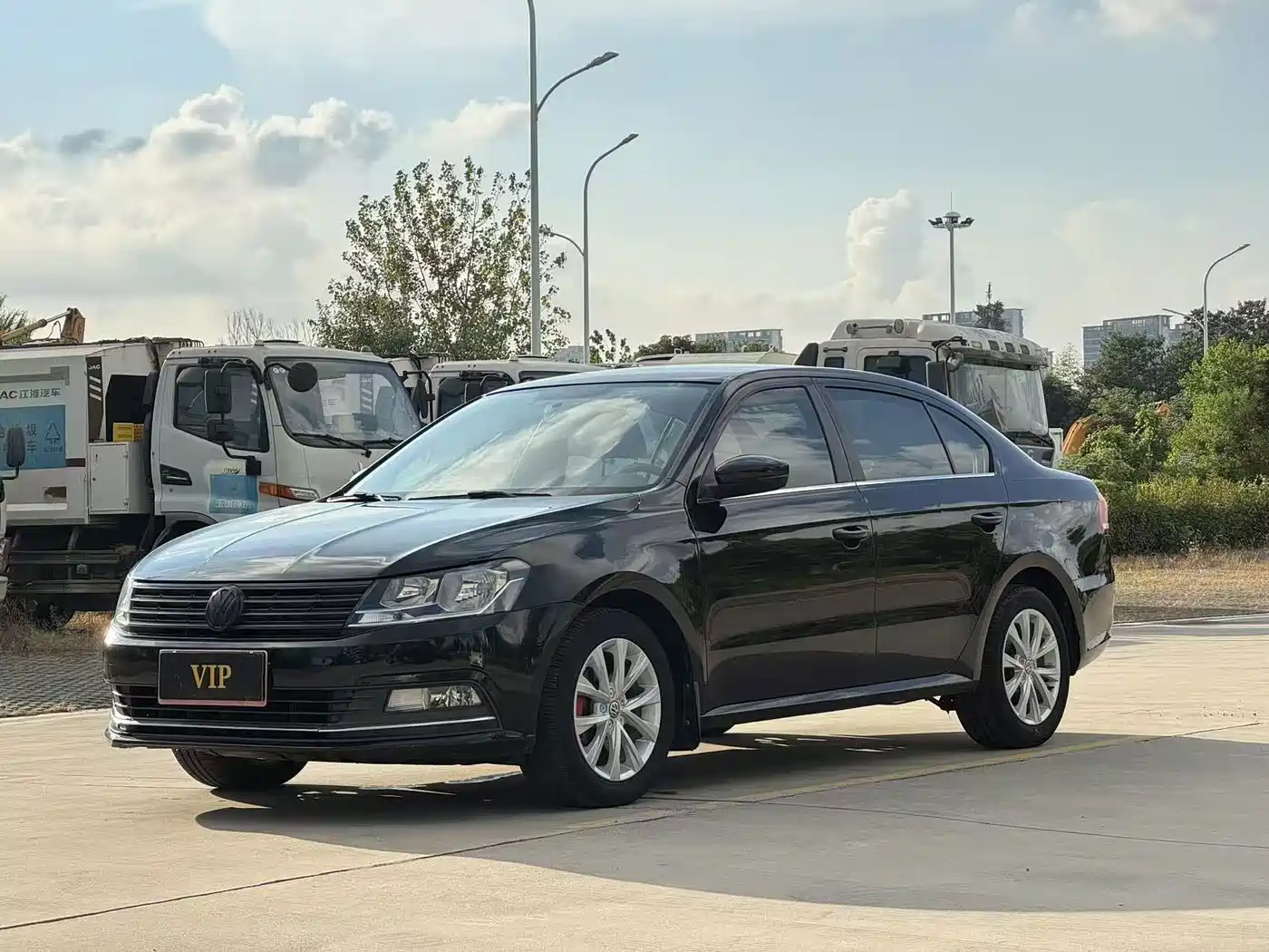 Фото 1 - Volkswagen Lavida