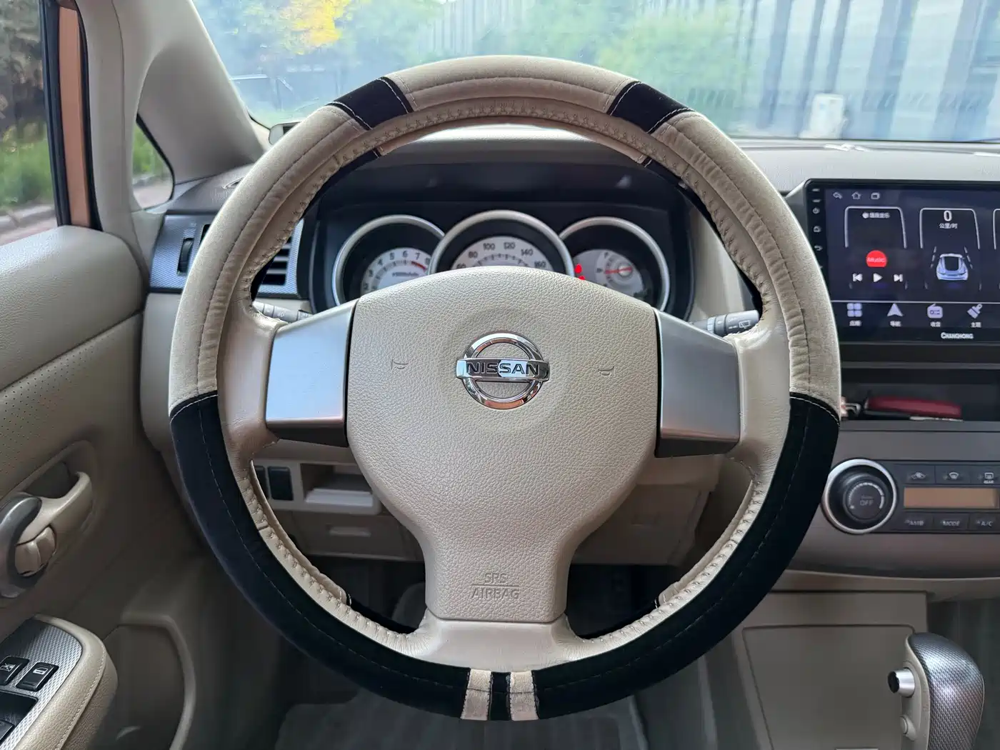 Photo 28 - Nissan Tiida