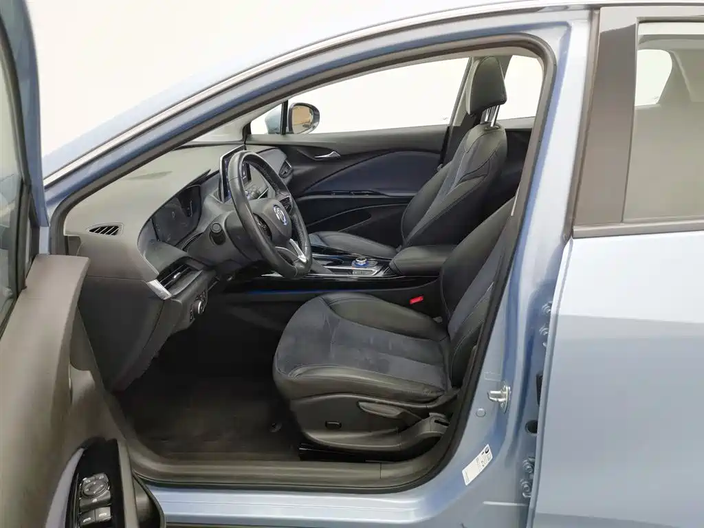 BUICK SLIGHTLY BLUE 6