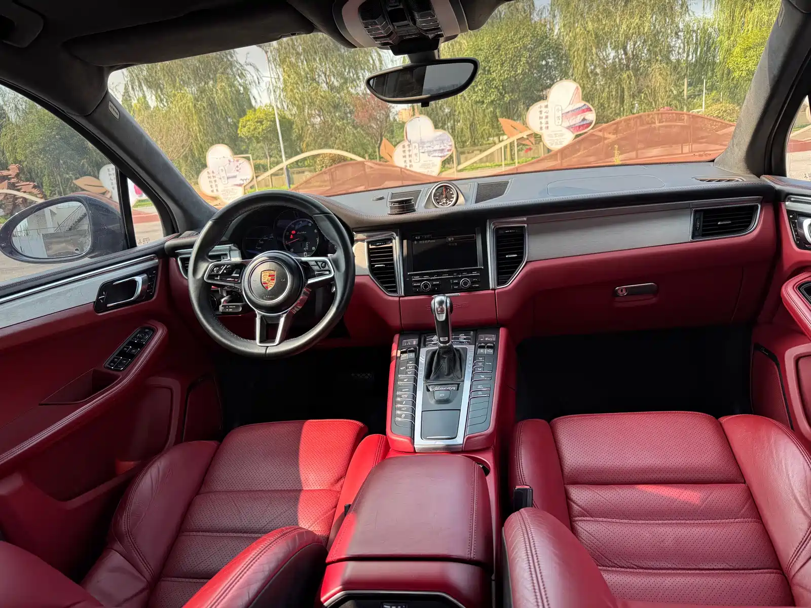 صورة 9 - Porsche Macan