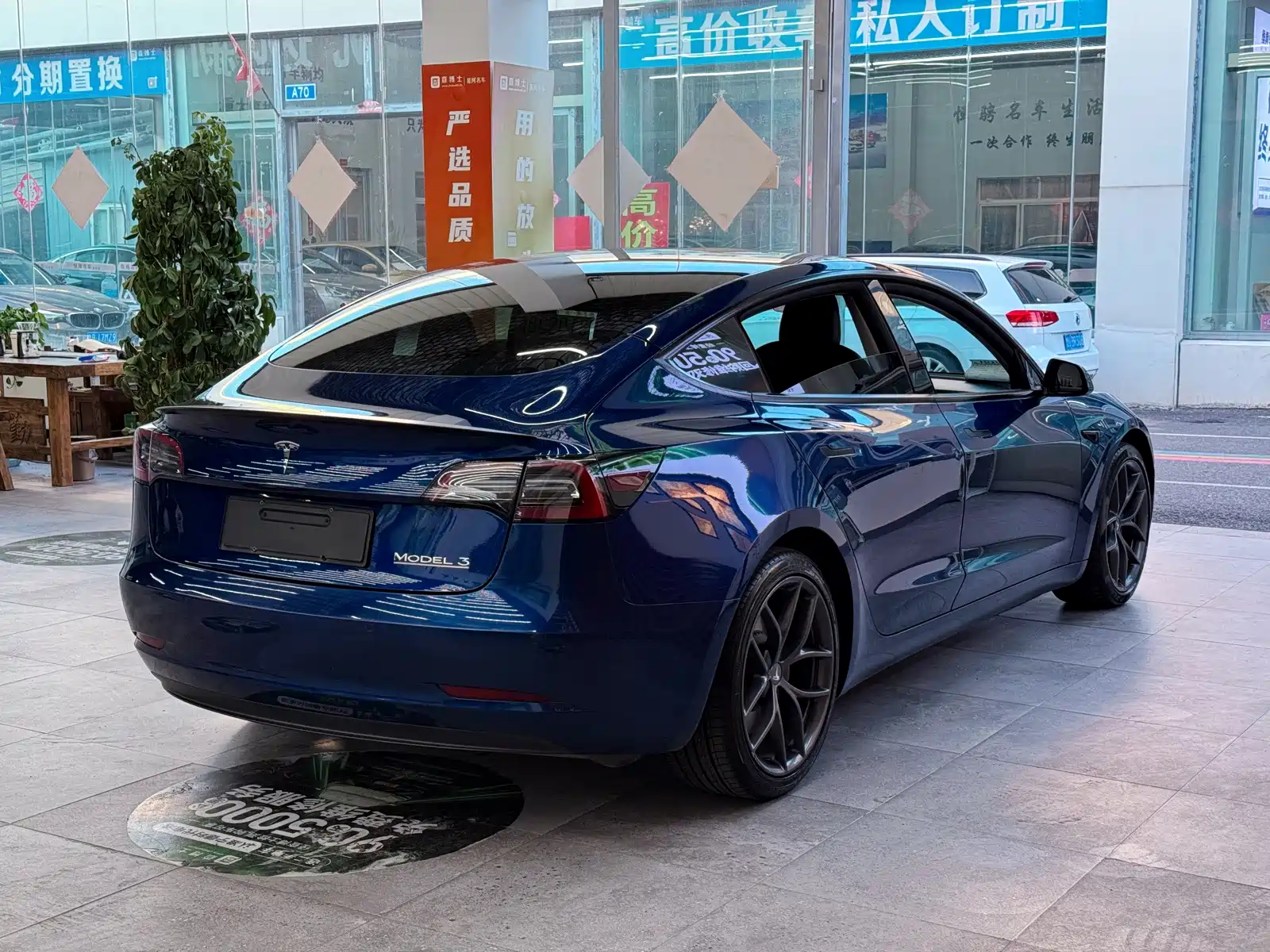 Фото 7 - Tesla Model 3