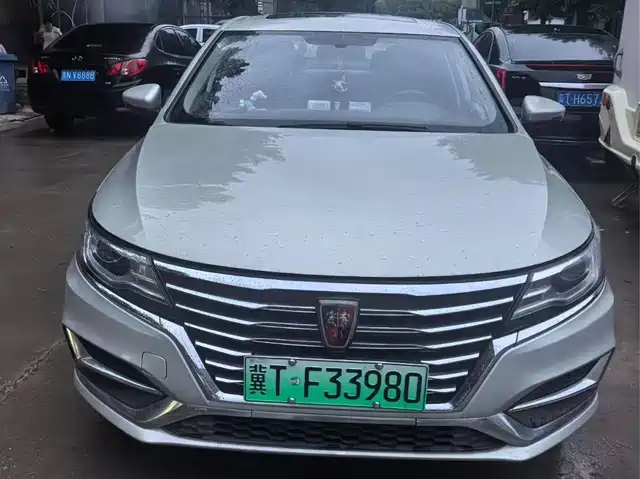 Roewe Roewe i6 New Energy 2017 45T Hybrid Connected Smart Enjoyment Edition