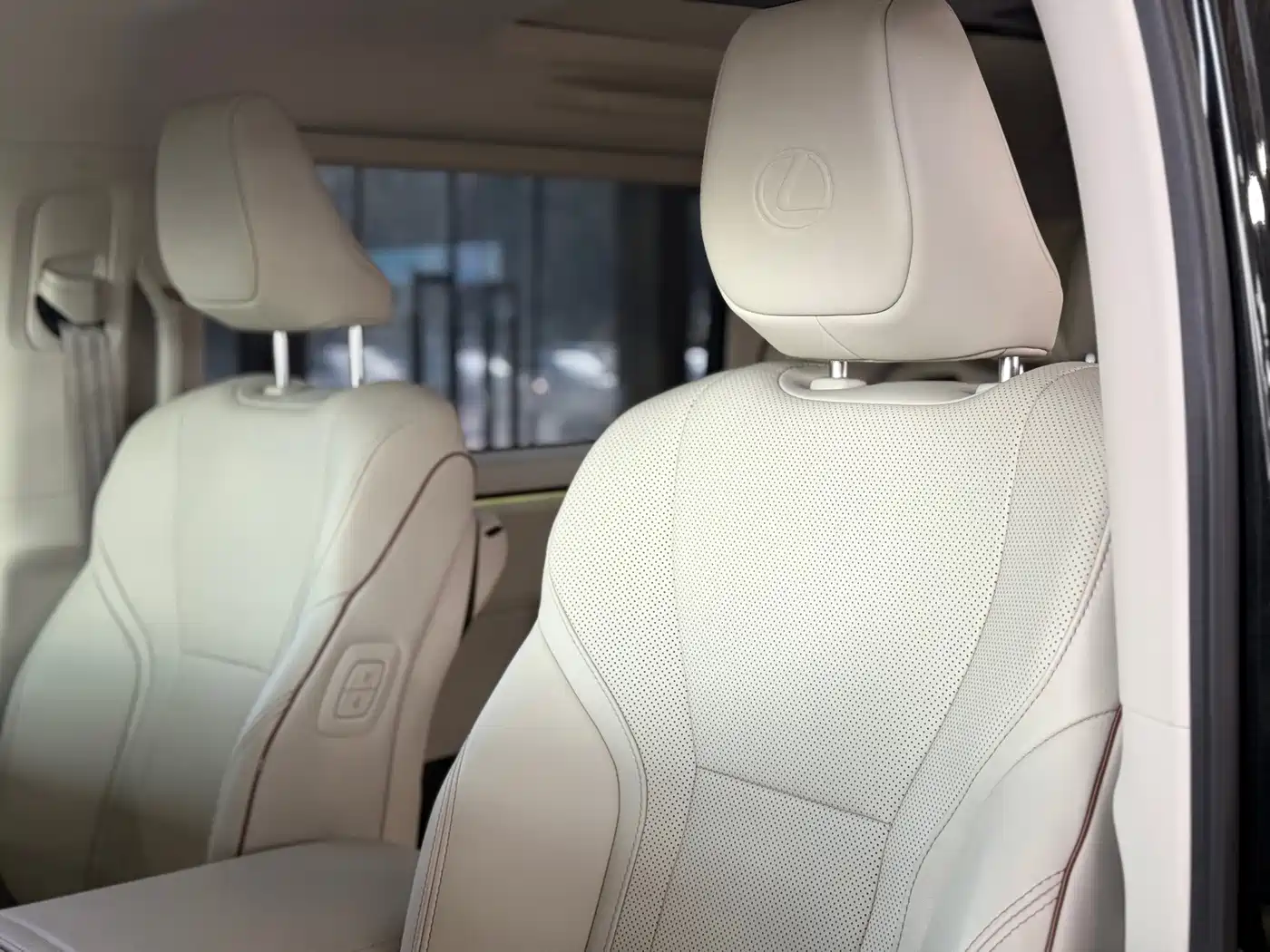 Lexus LM 2025 2023 500h 6-Seater Prestige Edition