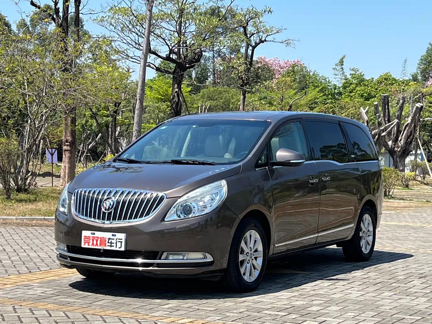Buick GL8 2013 2.4L CT Luxury Business Comfort Edition