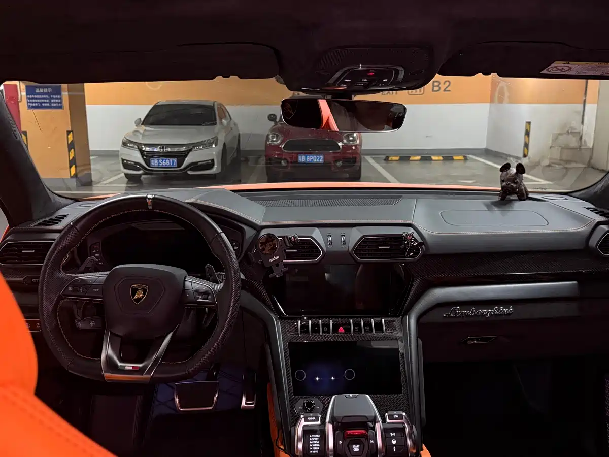 Lamborghini Urus 2023 2021 4.0T V8
