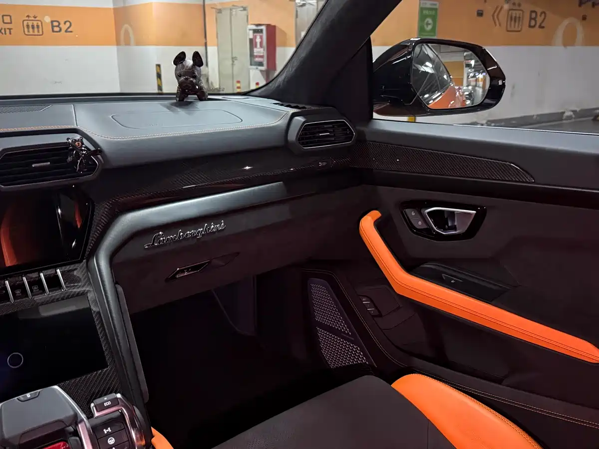 Lamborghini Urus 2023 2021 4.0T V8