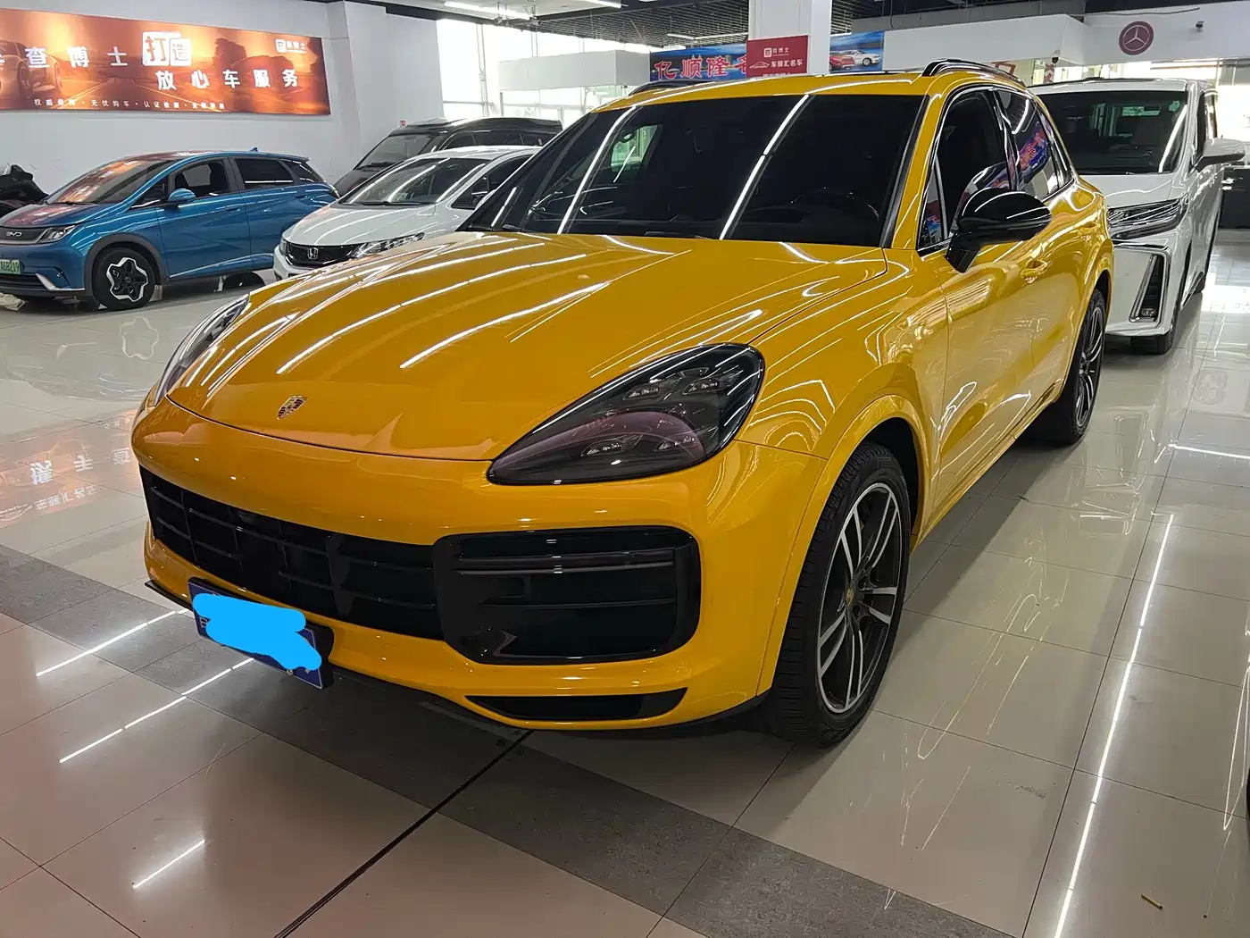 PORSCHE CAYENNE