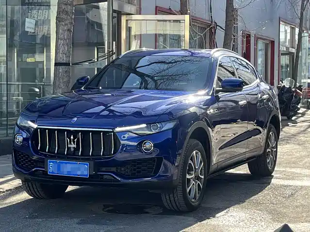 MASERATI LEVANTE