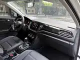 Фото 6 - Volkswagen T-ROC