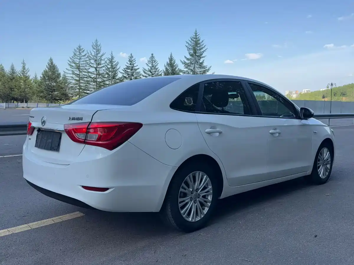 Buick Excelle 2015 18T Dual-Clutch Luxury фото 9
