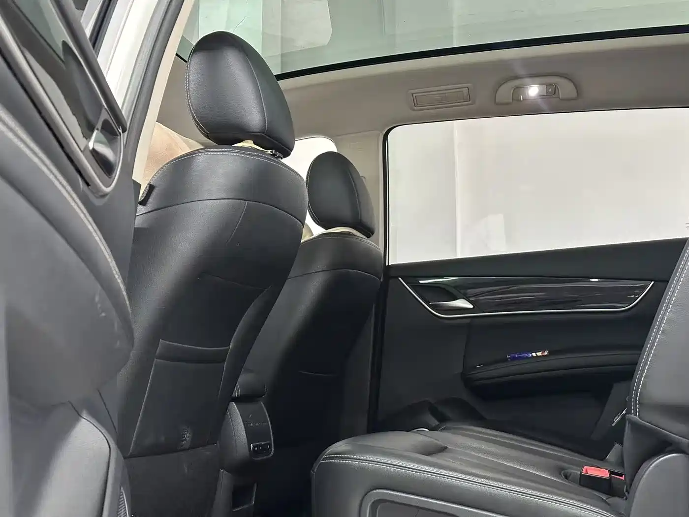 BYD Song MAX 2017 1.5T Auto Smart Connect Premium 7-seater фото 7