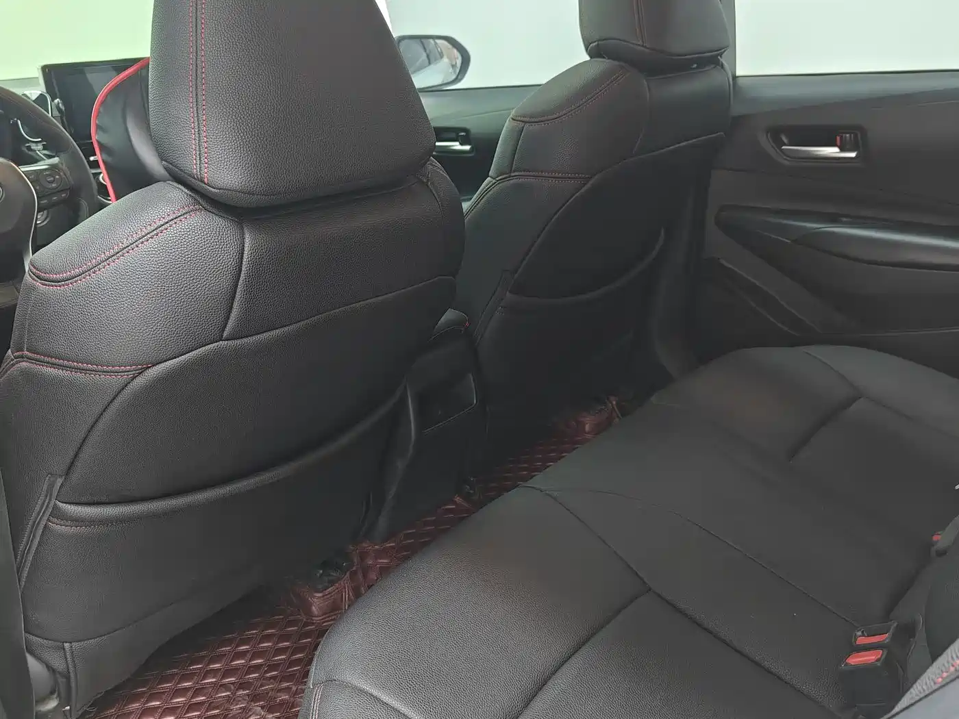 Toyota Corolla 2019 1.2T S-CVT GL-i Elite Edition фото 9