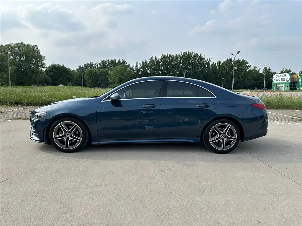 Mercedes-Benz CLA (Import) 2021 CLA 200 фото 7