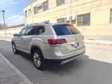Photo 6 - Volkswagen Teramont