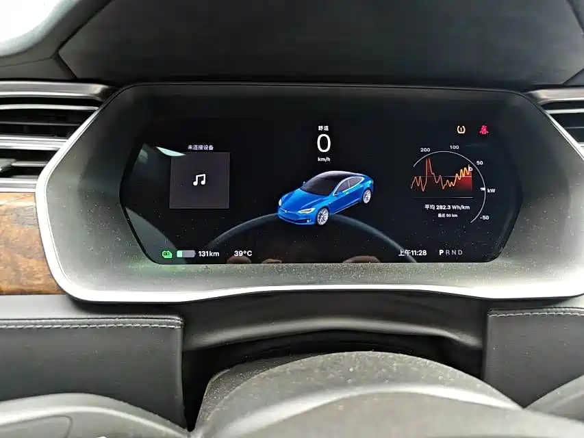 Фото 8 - Tesla Model S