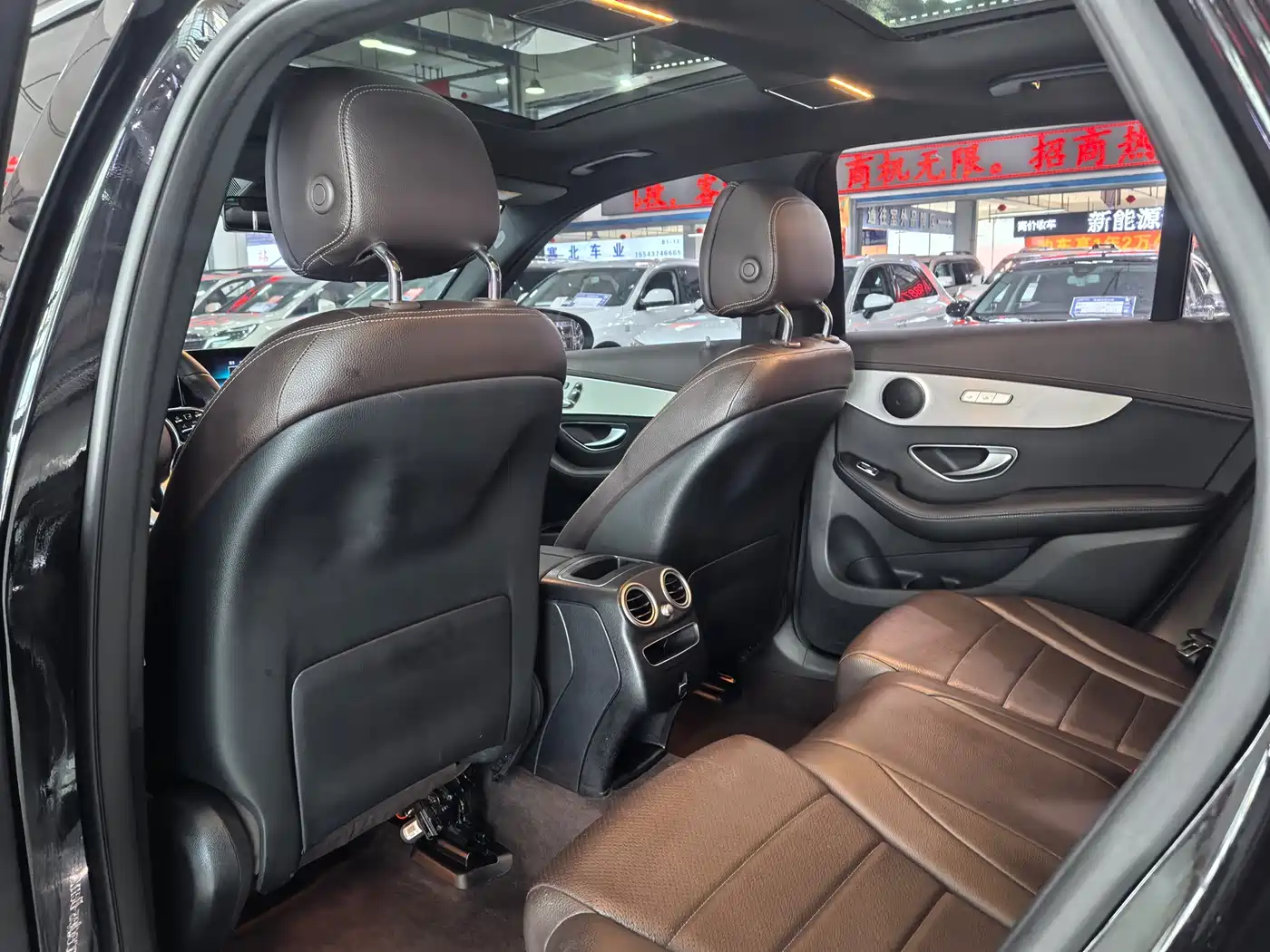 Mercedes-Benz GLC 2021 GLC 260 L 4MATIC Sporty фото 6