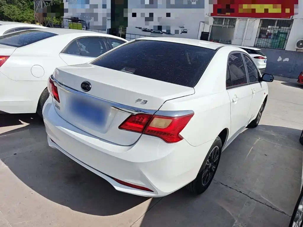 Фото 7 - BYD F3