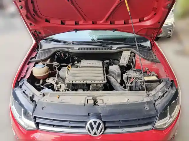 Volkswagen Polo 2018 1.5L Auto Comfort — фото 3