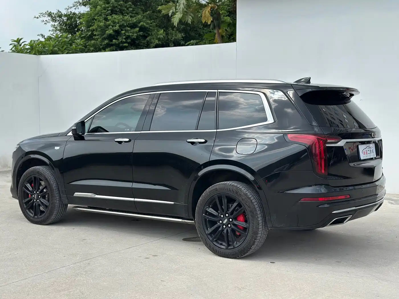 Photo 20 - Cadillac XT6