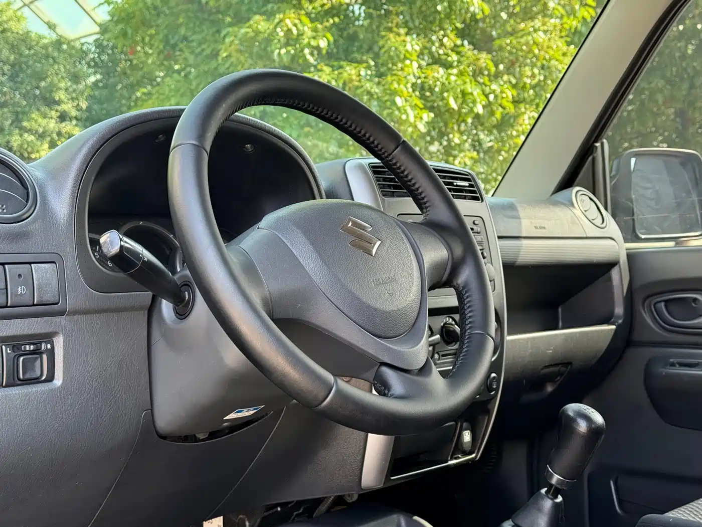 Suzuki Jimny (Import) 2015 2015 1.3 MT JLX