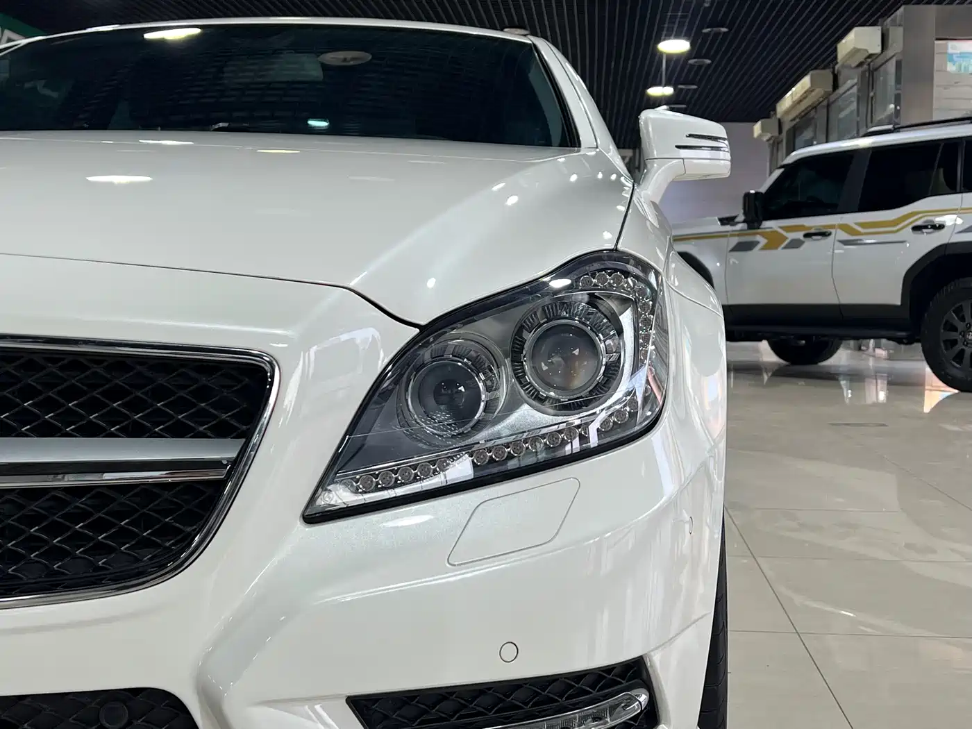 Mercedes-Benz CLS 2012 CLS 300 CGI фото 8