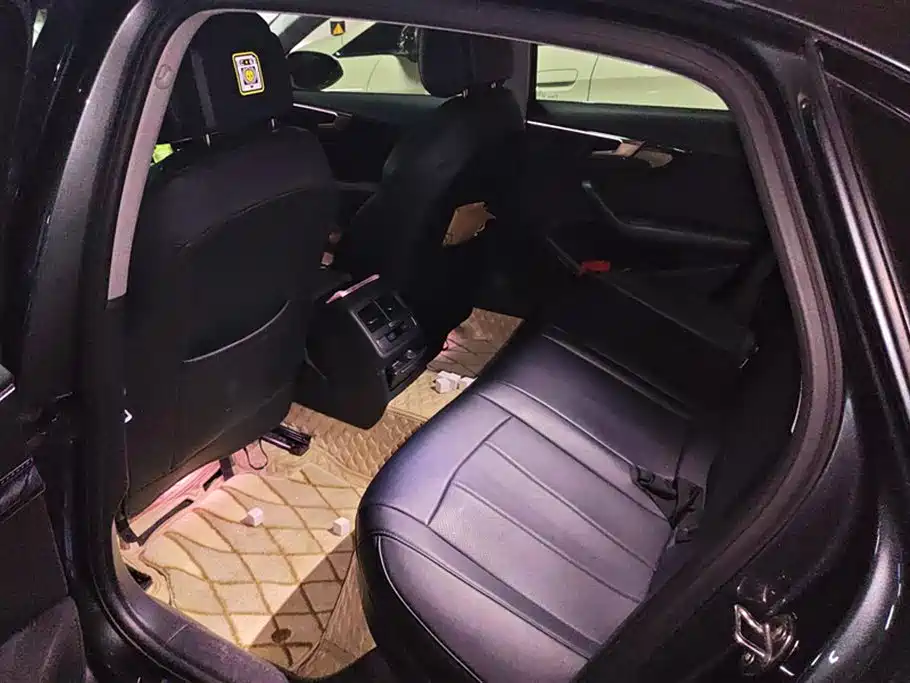 Audi A4L 2020 40 TFSI Luxury Dynamic фото 11