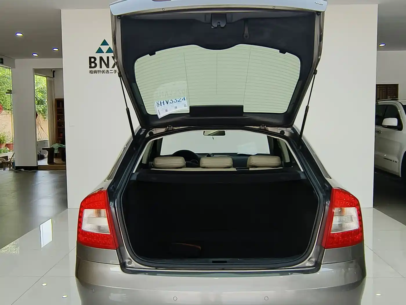 Škoda Octavia 2012 1.6L Automatic Yijie Edition фото 25