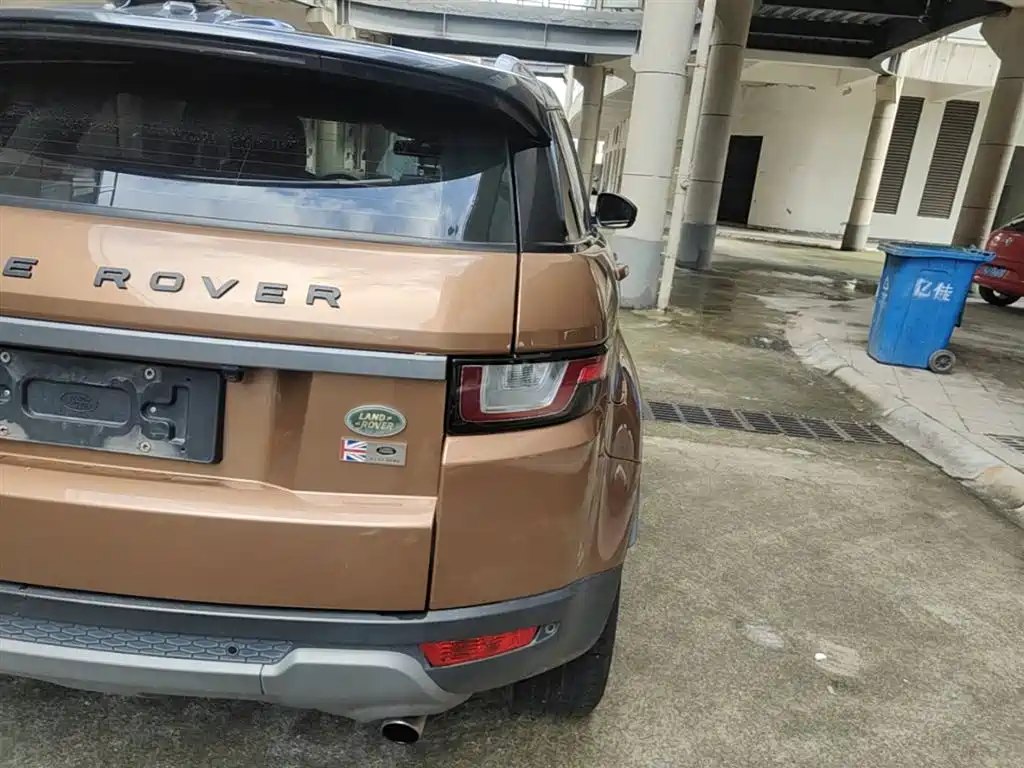Land Rover Range Rover Evoque 2017 2.0T PURE Style Edition фото 8