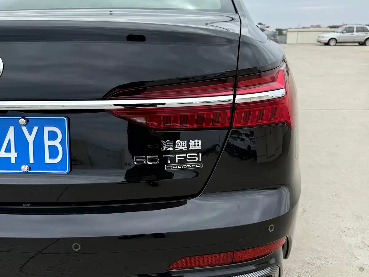 Audi A6L 2020 55 TFSI quattro Exclusive Dynamic фото 13