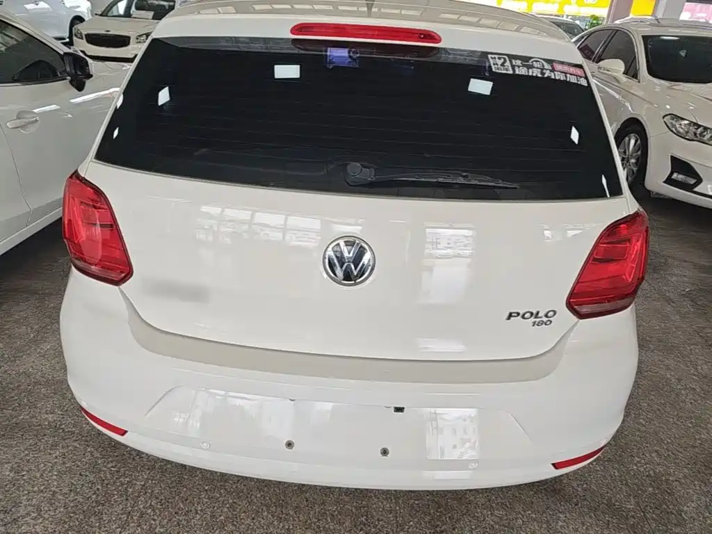 Фото 6 - Volkswagen Polo