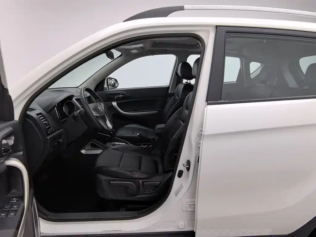 Changan CS35 2014 2014 1.6L Automatic Luxury Type China IV